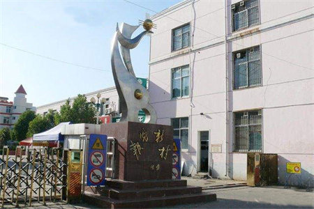 城北前进小学对过北辛学区龙水华庭精装3室2厅2卫南北通透